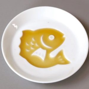EGARA GA UKIDERU SHOYUZARA TAI 8.2XH1.8CM